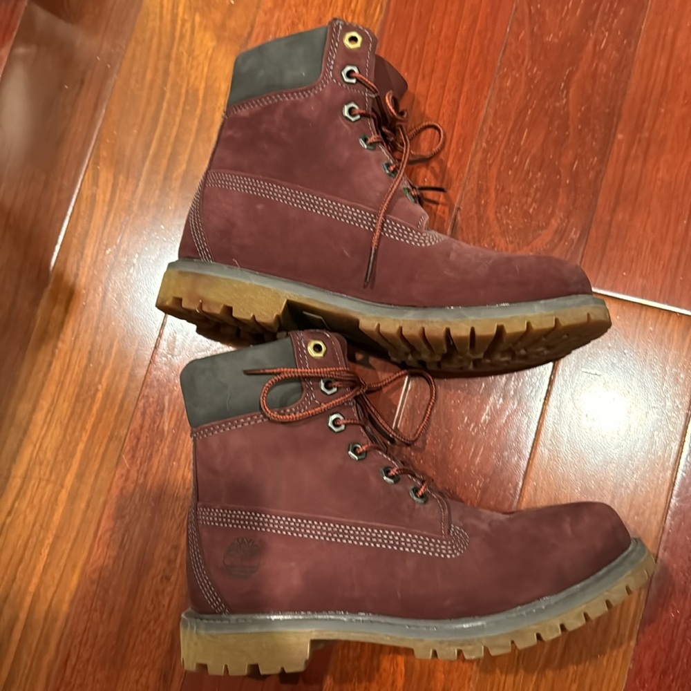 Timberland waterproof 6” booties in Bordeaux - Picture 6 of 11